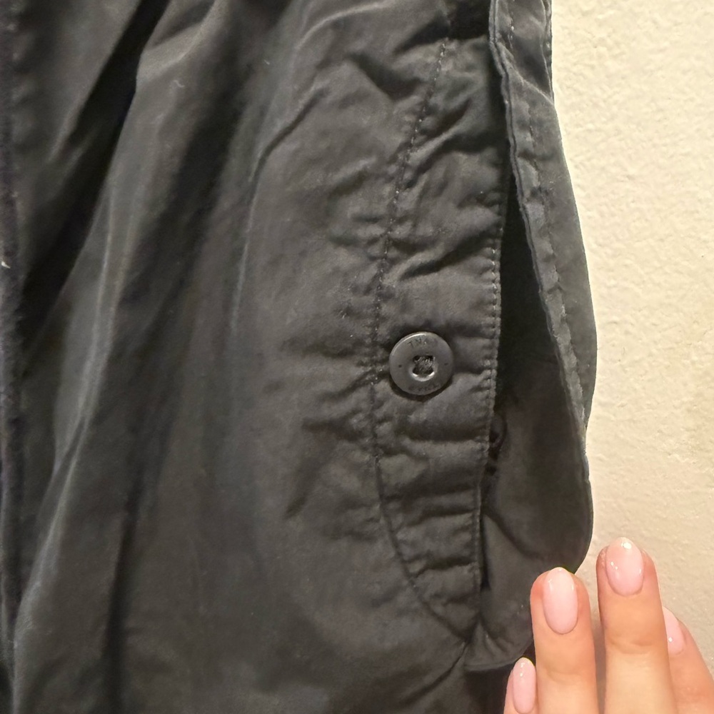 Aritzia TNA Black explore parachute Pants women - size medium - Picture 6 of 8